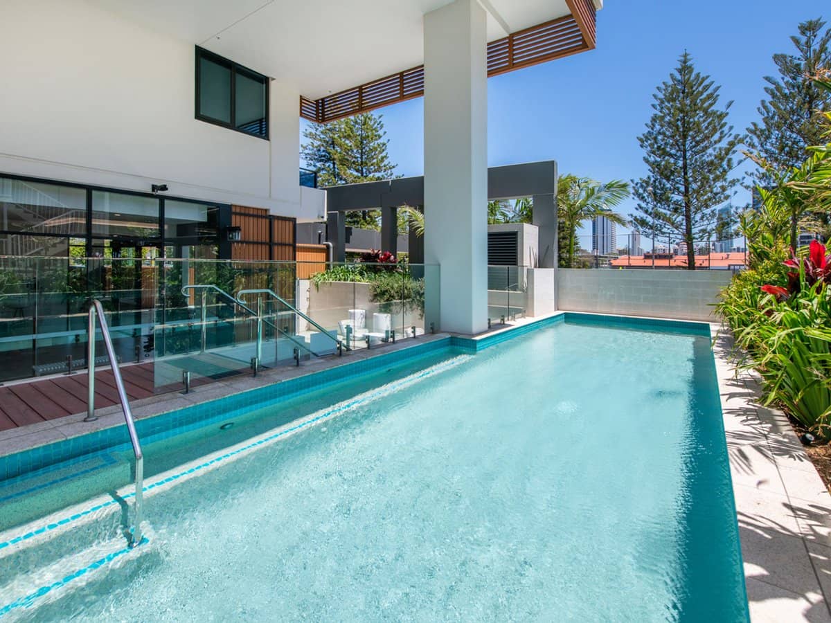 18 Chelsea Avenue, BROADBEACH - Thumbnail 11