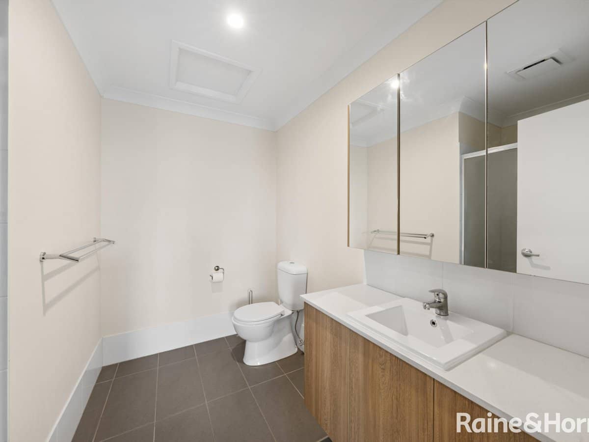 188 GAINSBOROUGH, PIMPAMA - Thumbnail 7