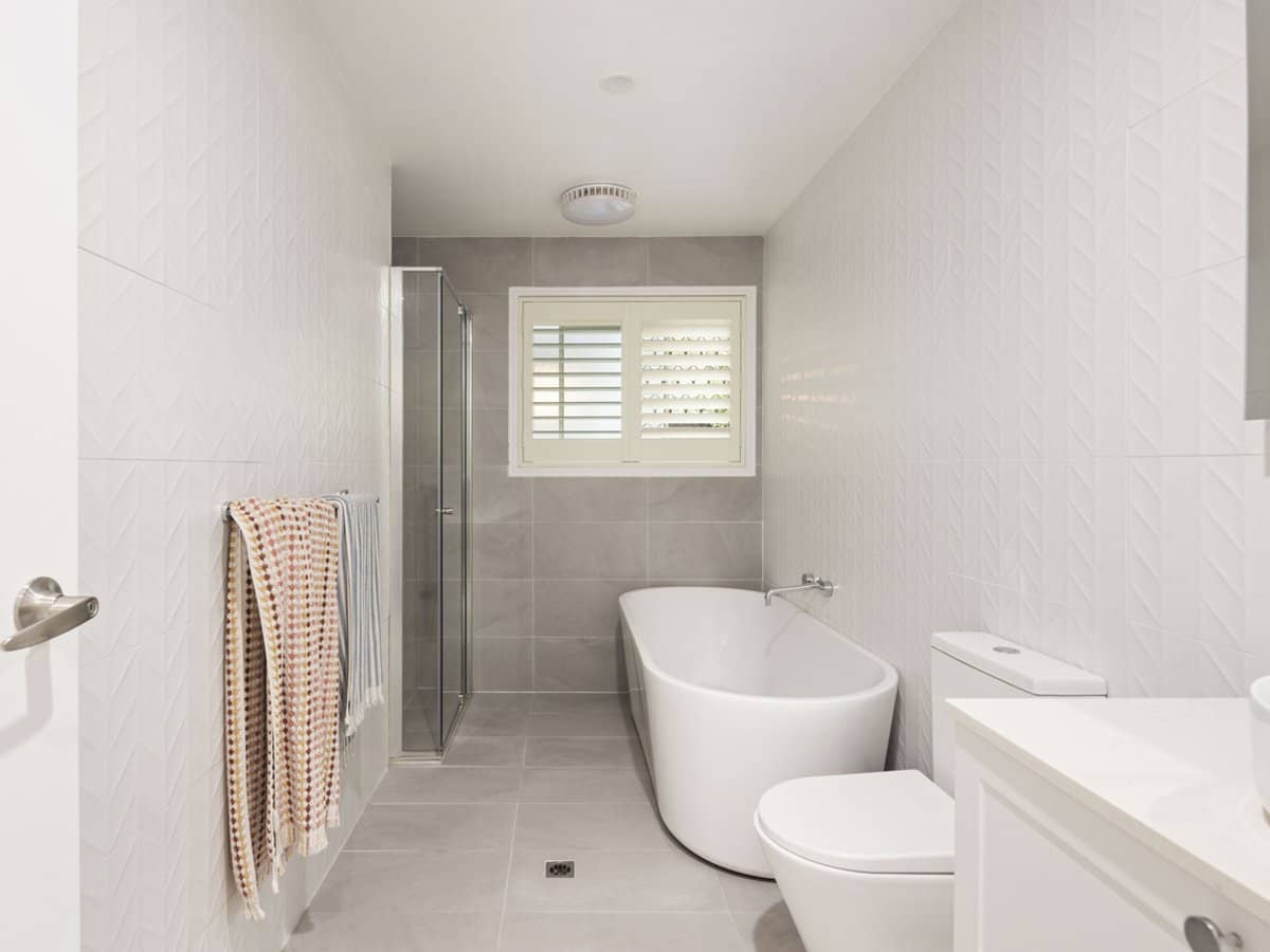 16 Monterey Keys Drive, Helensvale - Thumbnail 22