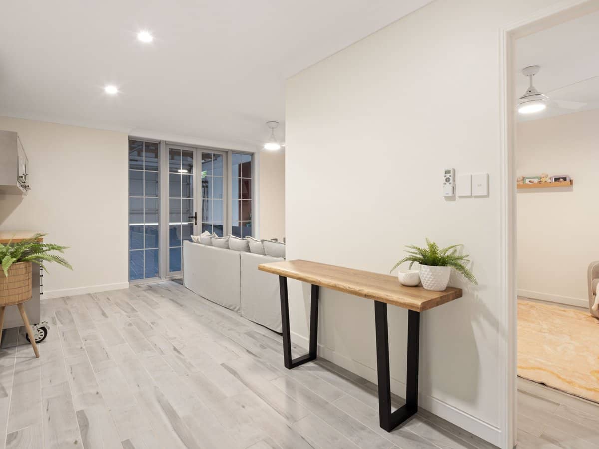 16 Monterey Keys Drive, Helensvale - Thumbnail 25