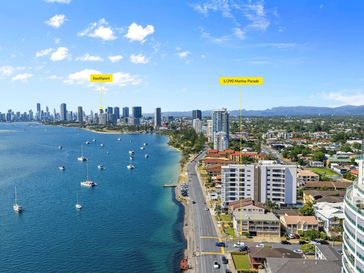 290 Marine Parade, Labrador - Thumbnail 1