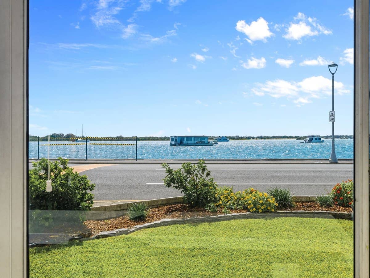 290 Marine Parade, Labrador - Thumbnail 26