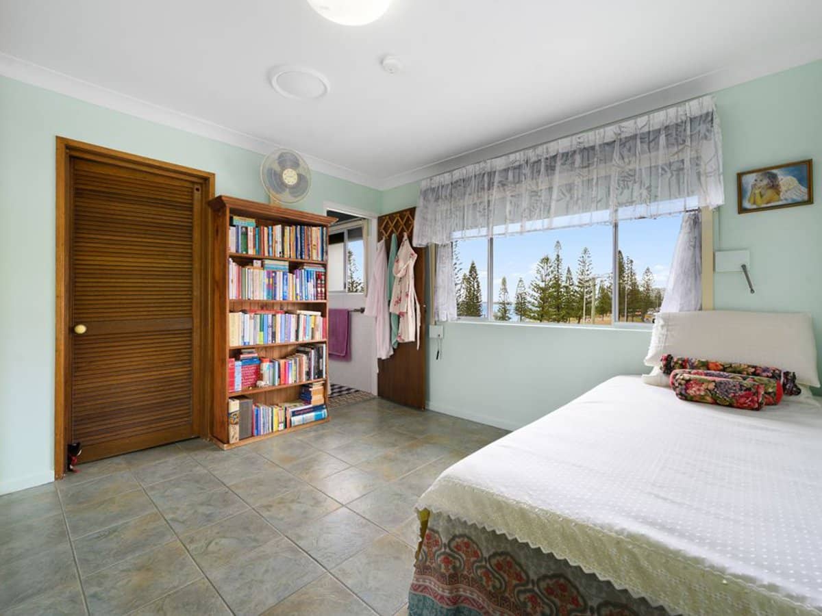 500 Marine Parade, Biggera Waters - Thumbnail 13