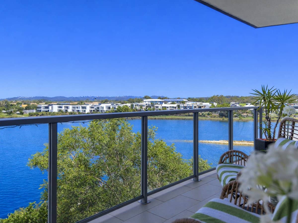 65 Varsity Parade, VARSITY LAKES - Thumbnail 26