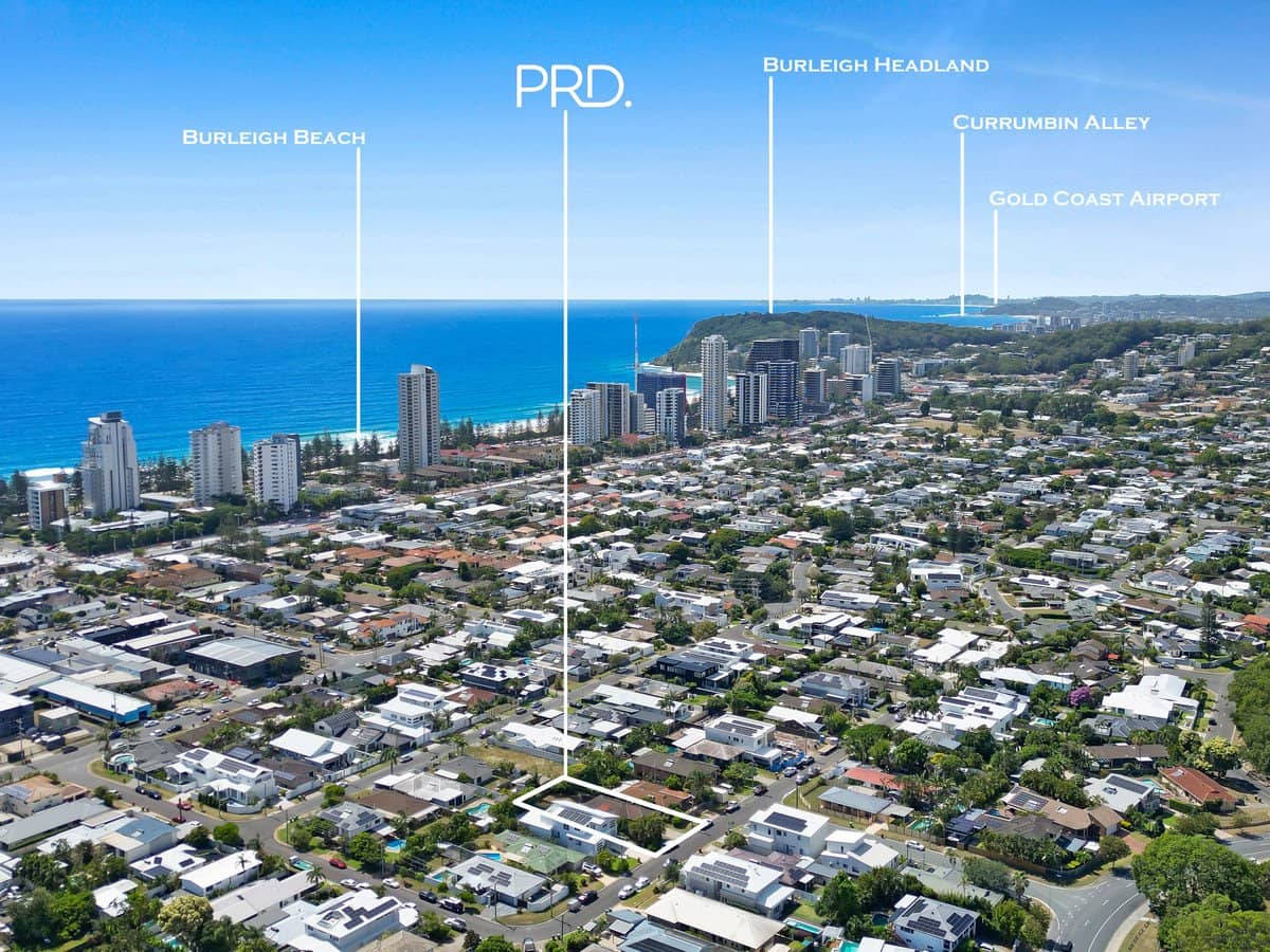 16 Warrina Crescent, Burleigh Waters - Thumbnail 13