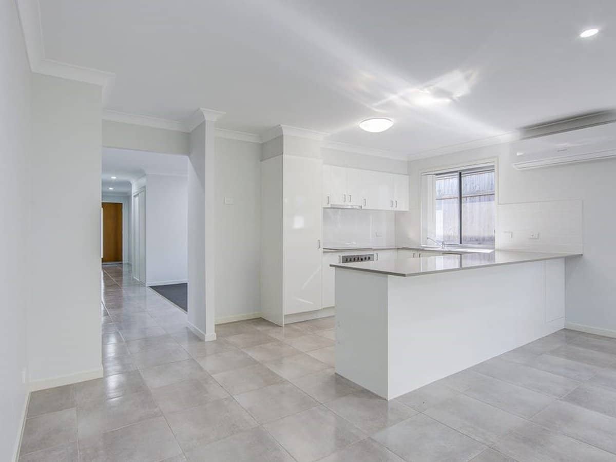 14 Leabrook Place, PIMPAMA - Thumbnail 3