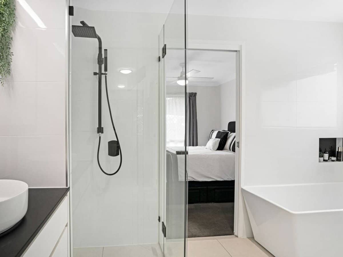 9 Bundgee Court, MUDGEERABA - Thumbnail 9