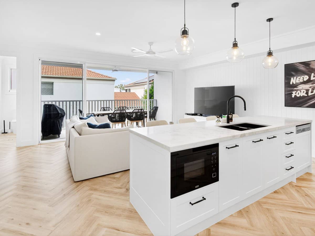 4 Anembo Street, Chevron Island - Thumbnail 5