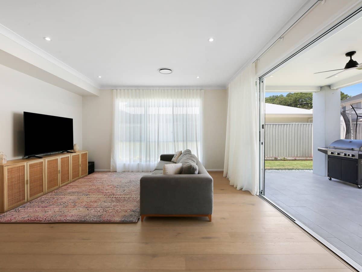 7 Suncove Court, Burleigh Heads - Thumbnail 8