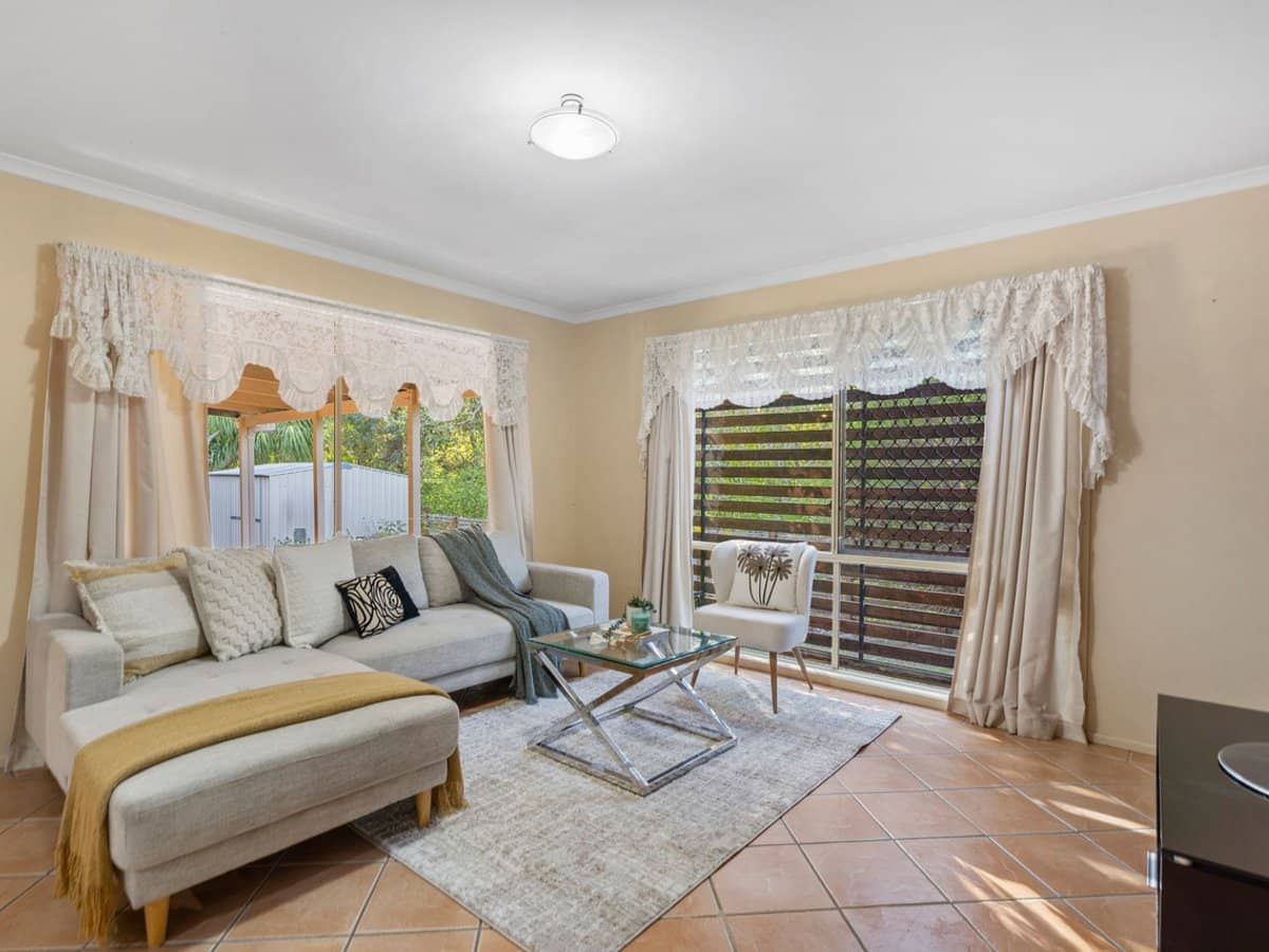 15 Albert Valley Drive, BAHRS SCRUB - Thumbnail 2