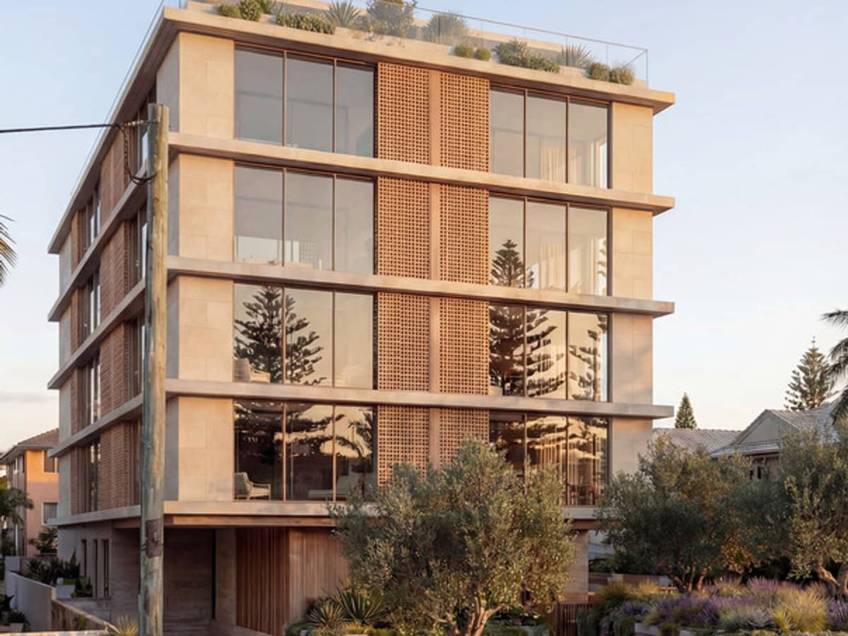 23 Hill Avenue, BURLEIGH HEADS - Thumbnail 8