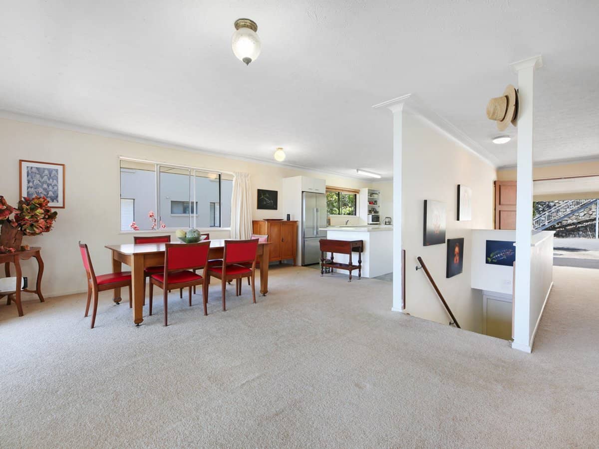 23 Hill Avenue, BURLEIGH HEADS - Thumbnail 20