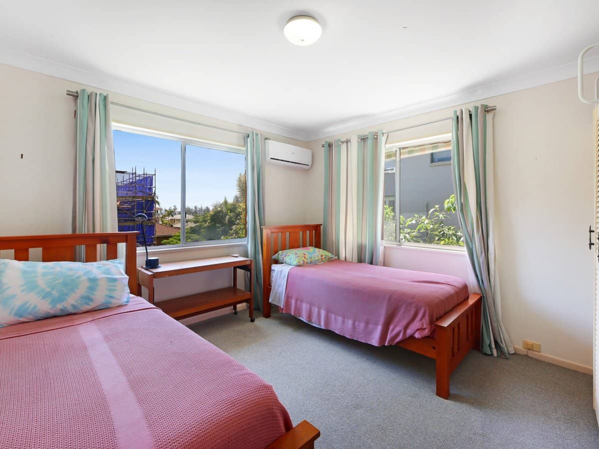 23 Hill Avenue, BURLEIGH HEADS - Thumbnail 23