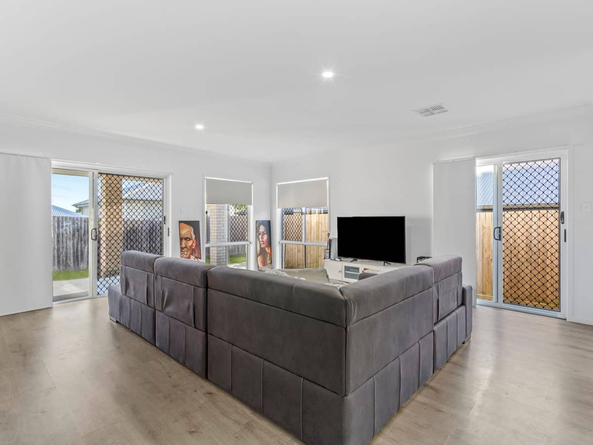 15 Byfield Place, YARRABILBA - Thumbnail 9