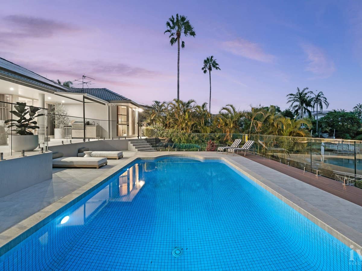 94 Edinburgh Road, Benowa - Thumbnail 2