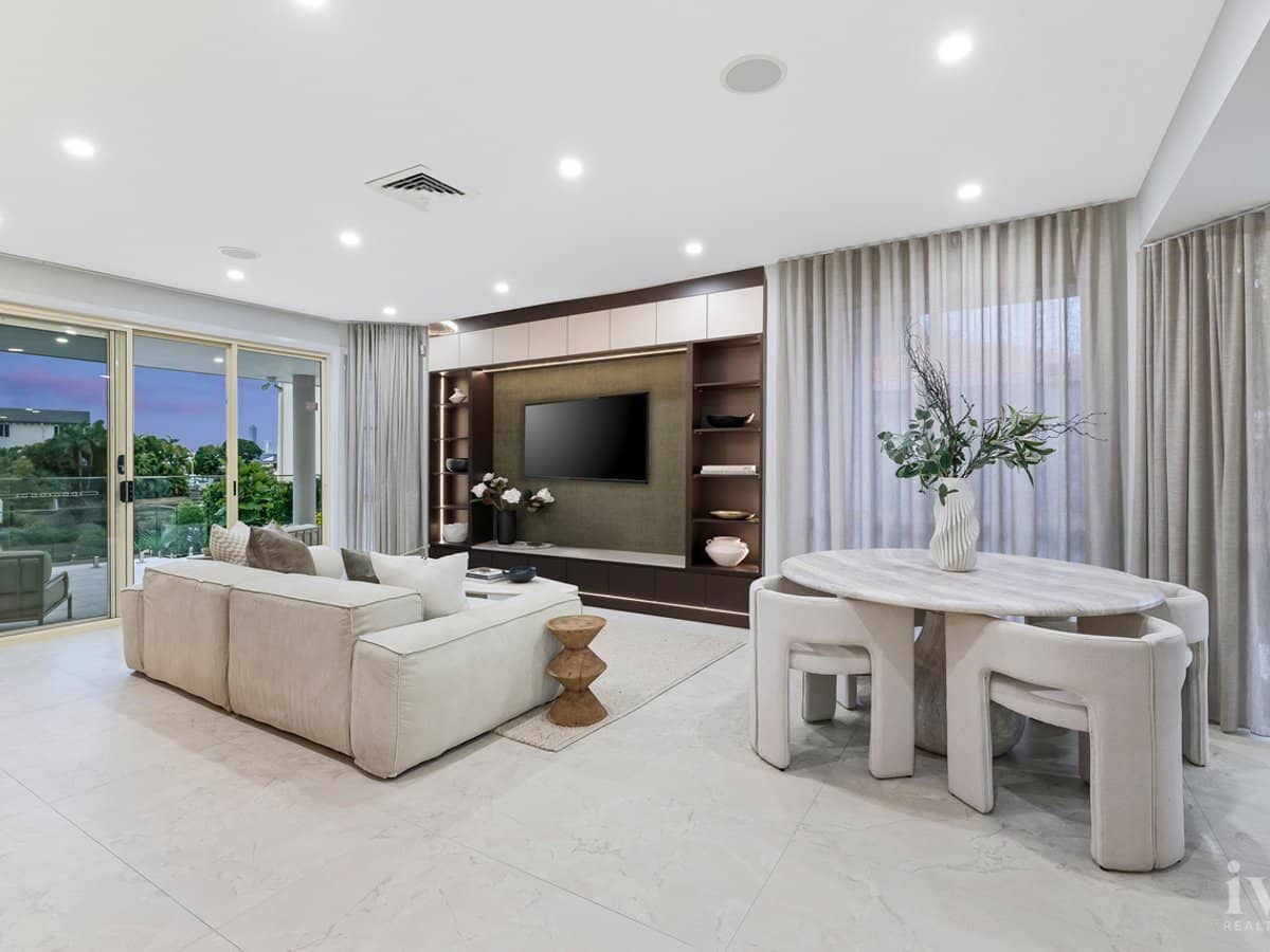 94 Edinburgh Road, Benowa - Thumbnail 11