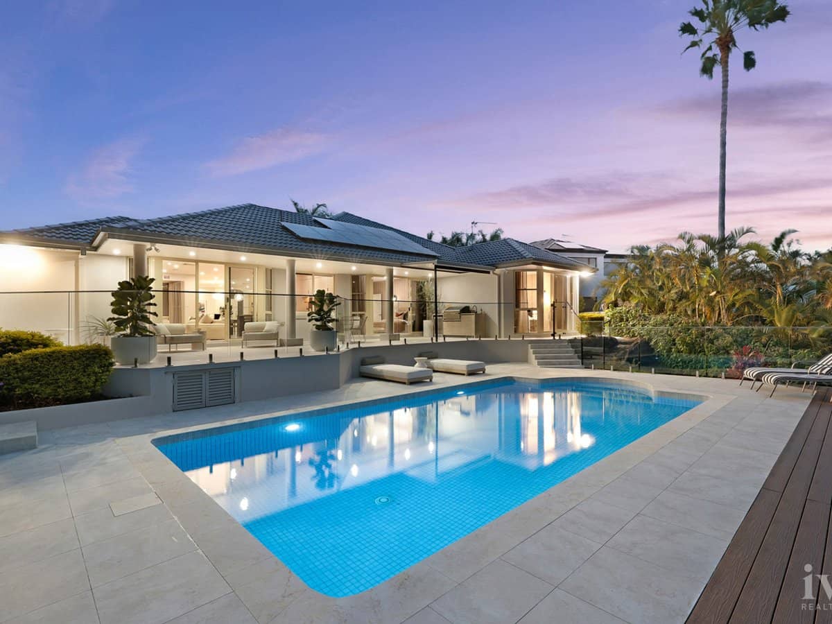 94 Edinburgh Road, Benowa - Thumbnail 16