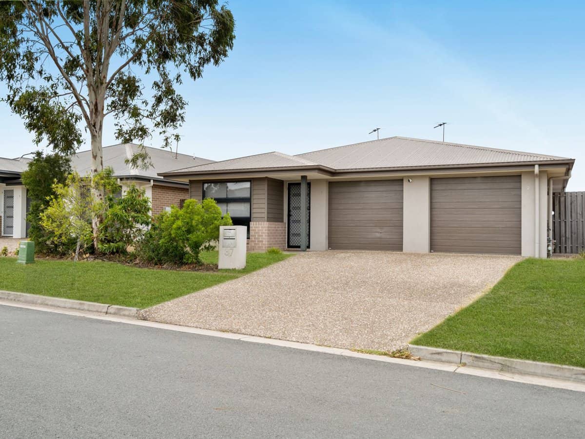 37 Vargon Circuit, HOLMVIEW - Thumbnail 1
