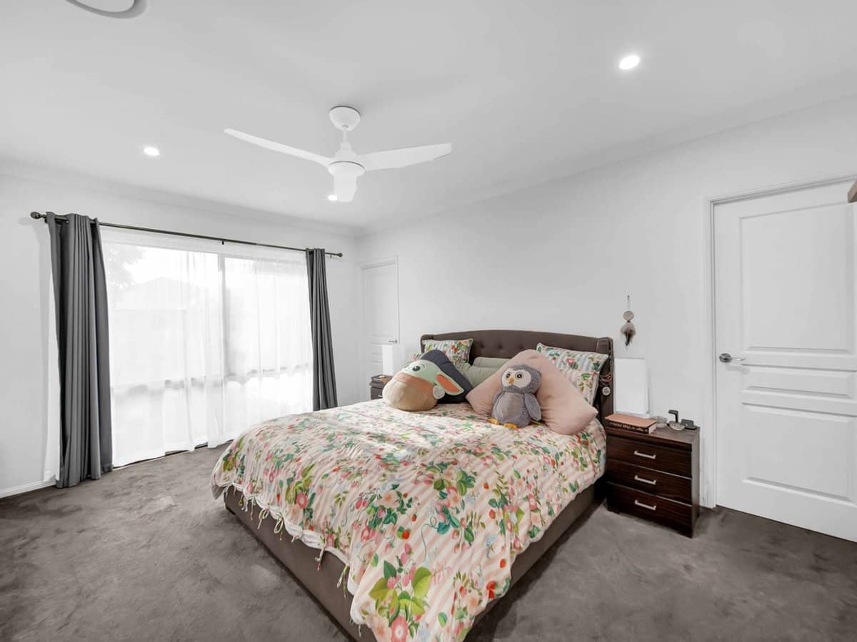 56 Burnett Drive, HOLMVIEW - Thumbnail 17