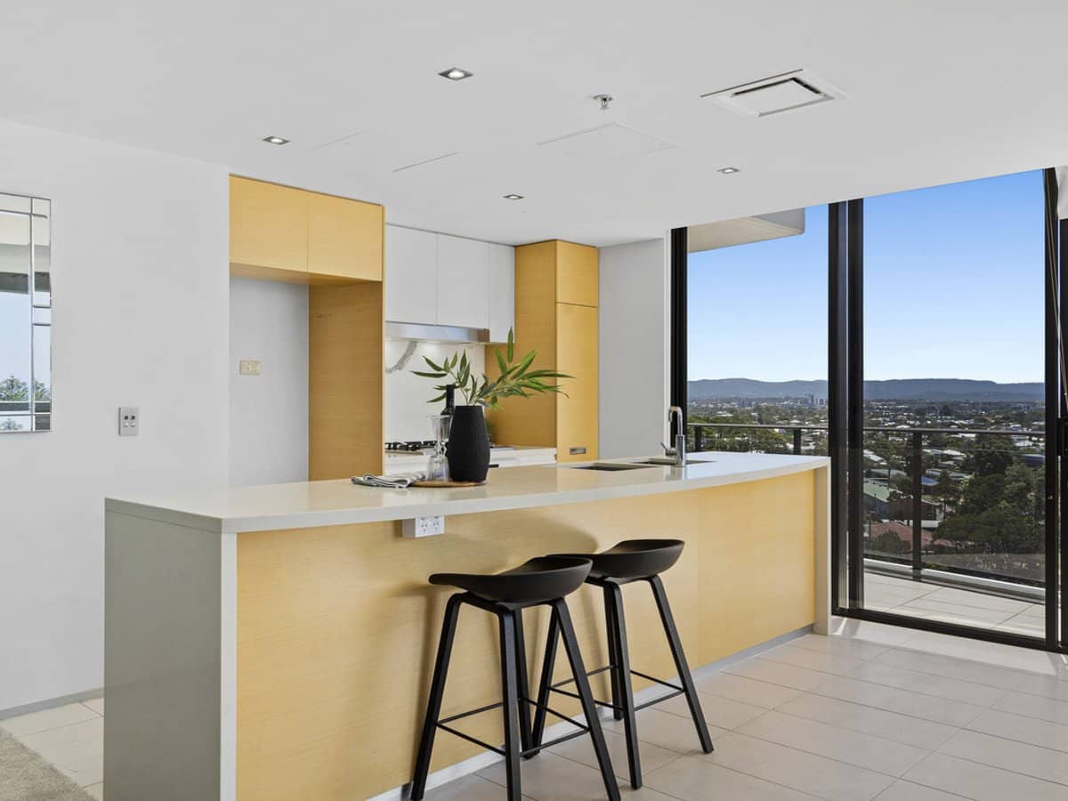 2-14 The Esplanade, Burleigh Heads - Thumbnail 4