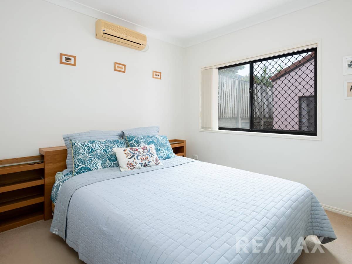 8 Duxton Drive, VARSITY LAKES - Thumbnail 12