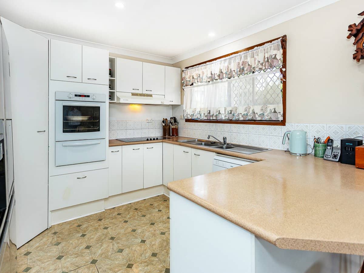 7 Shiralee Street, ASHMORE - Thumbnail 11