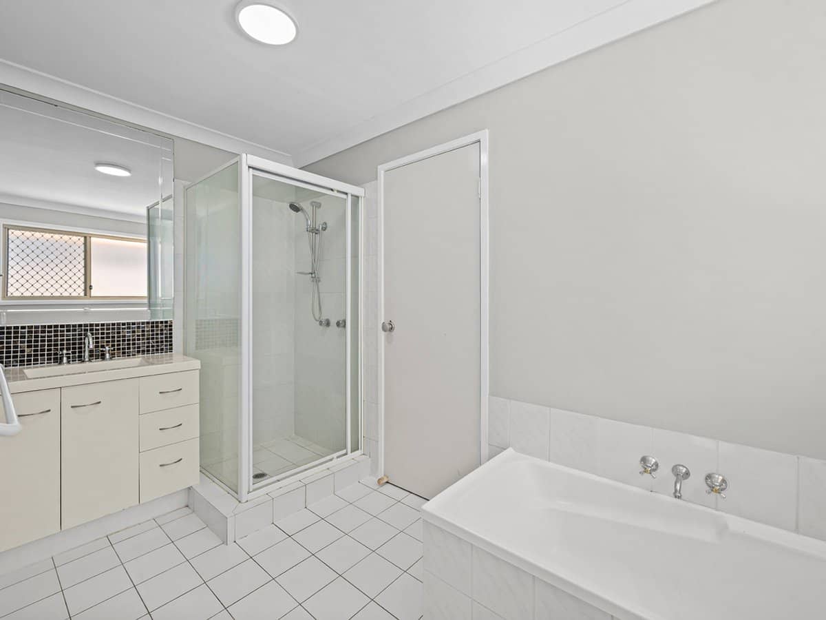 31 Usher Avenue, LABRADOR - Thumbnail 17