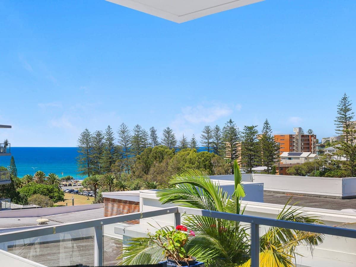 1 Ocean Street, Burleigh Heads - Thumbnail 1