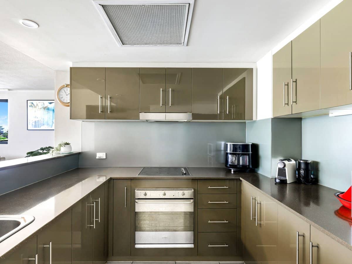 1 Ocean Street, Burleigh Heads - Thumbnail 8