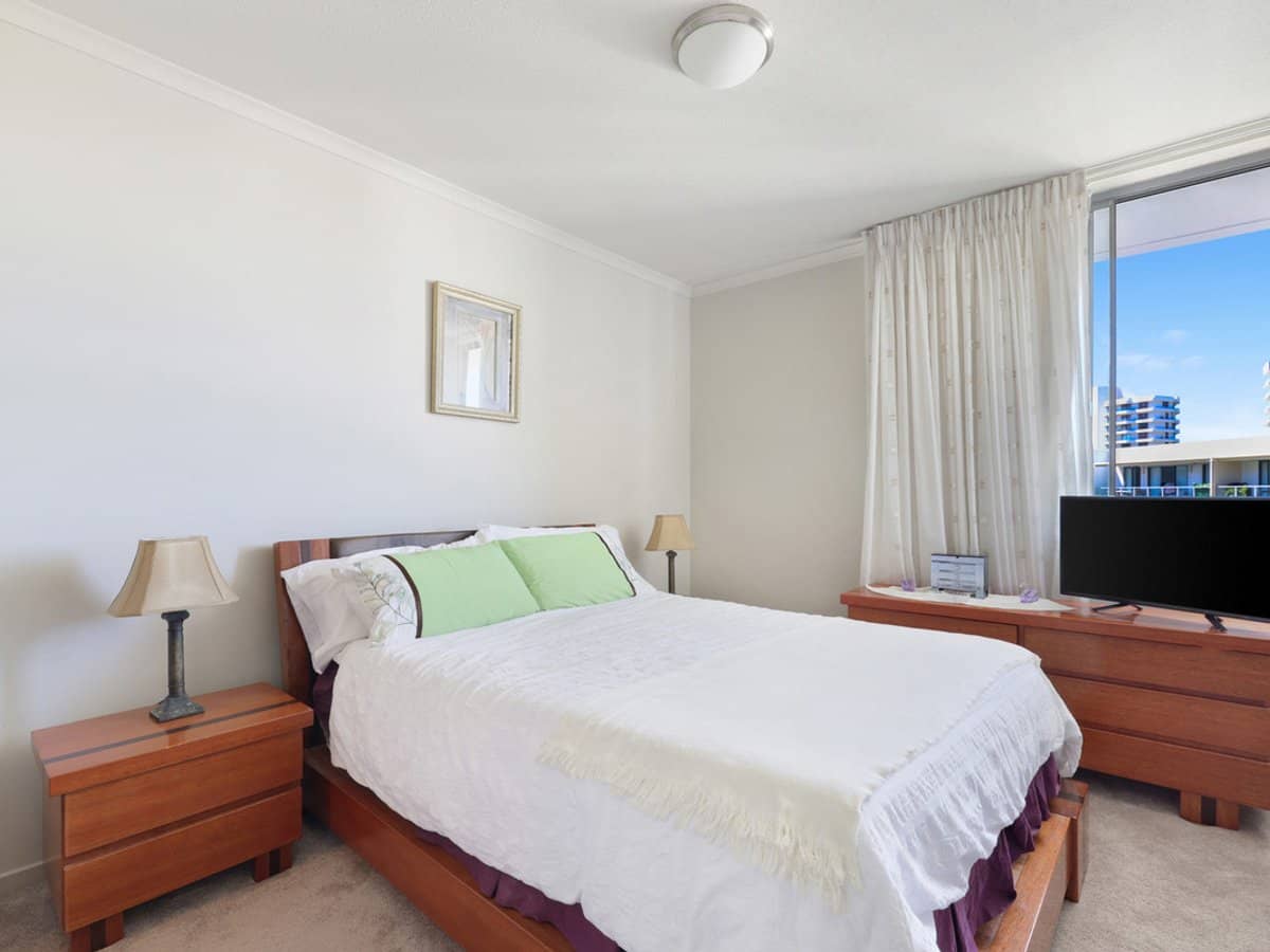 1 Ocean Street, Burleigh Heads - Thumbnail 10