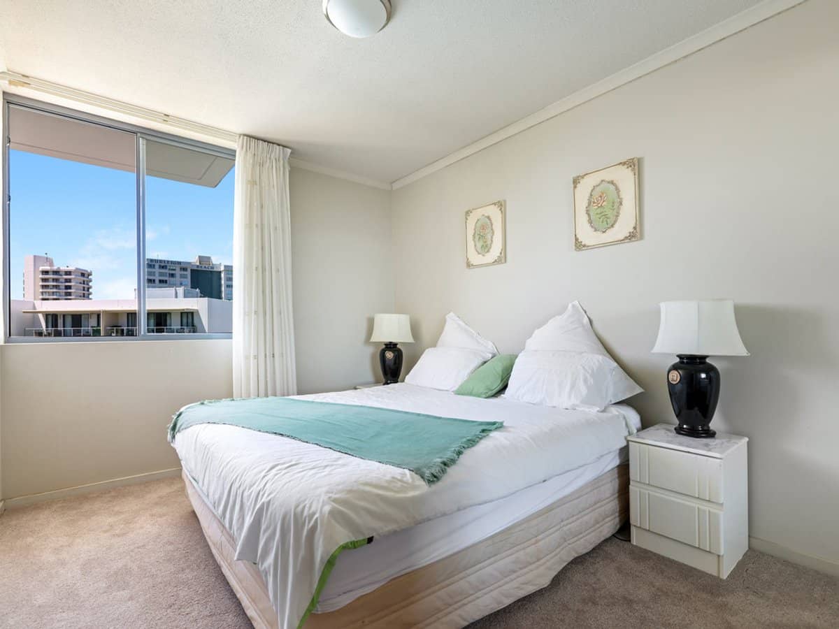 1 Ocean Street, Burleigh Heads - Thumbnail 12