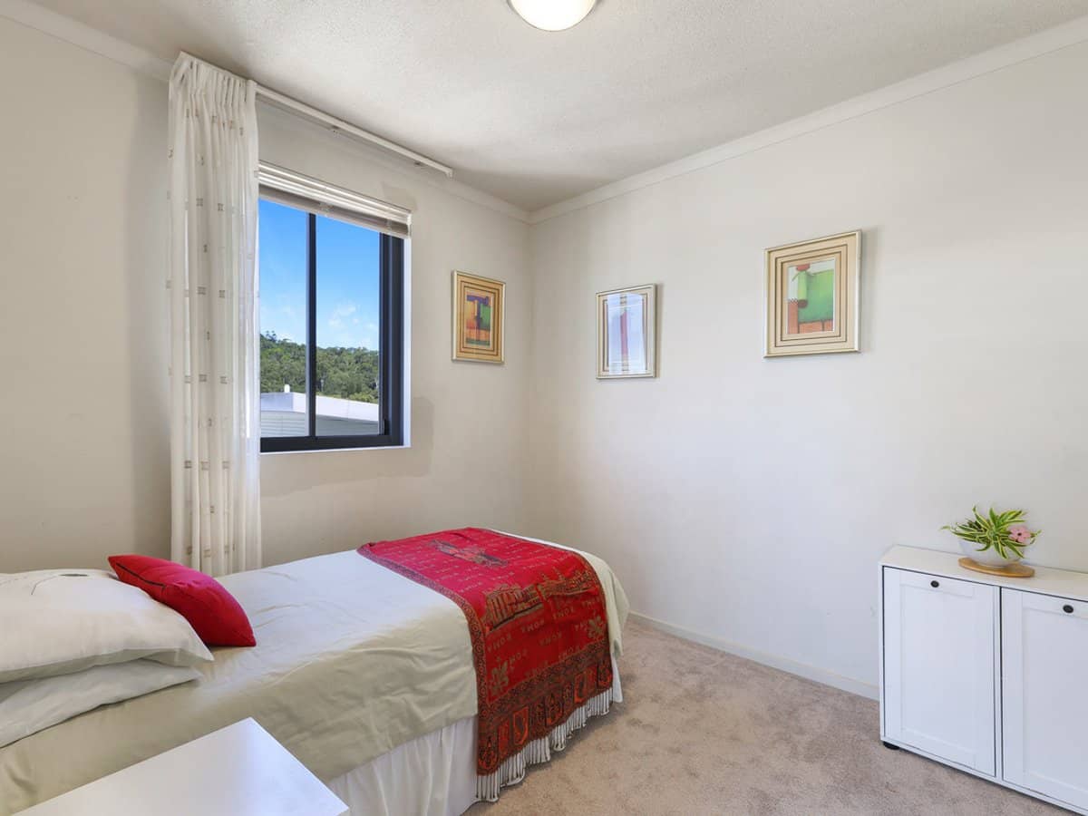 1 Ocean Street, Burleigh Heads - Thumbnail 14