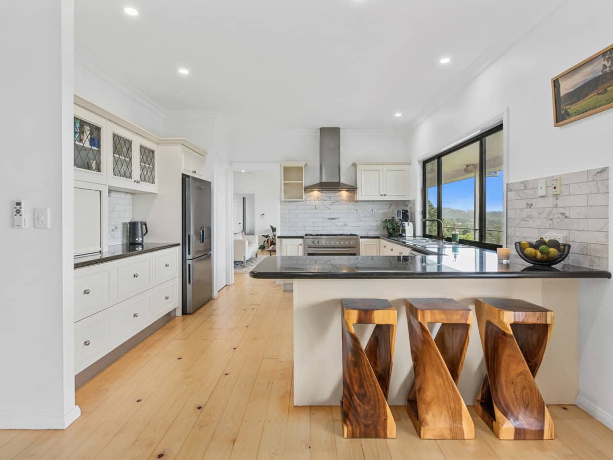 9 Earle Court, TALLAI - Thumbnail 5