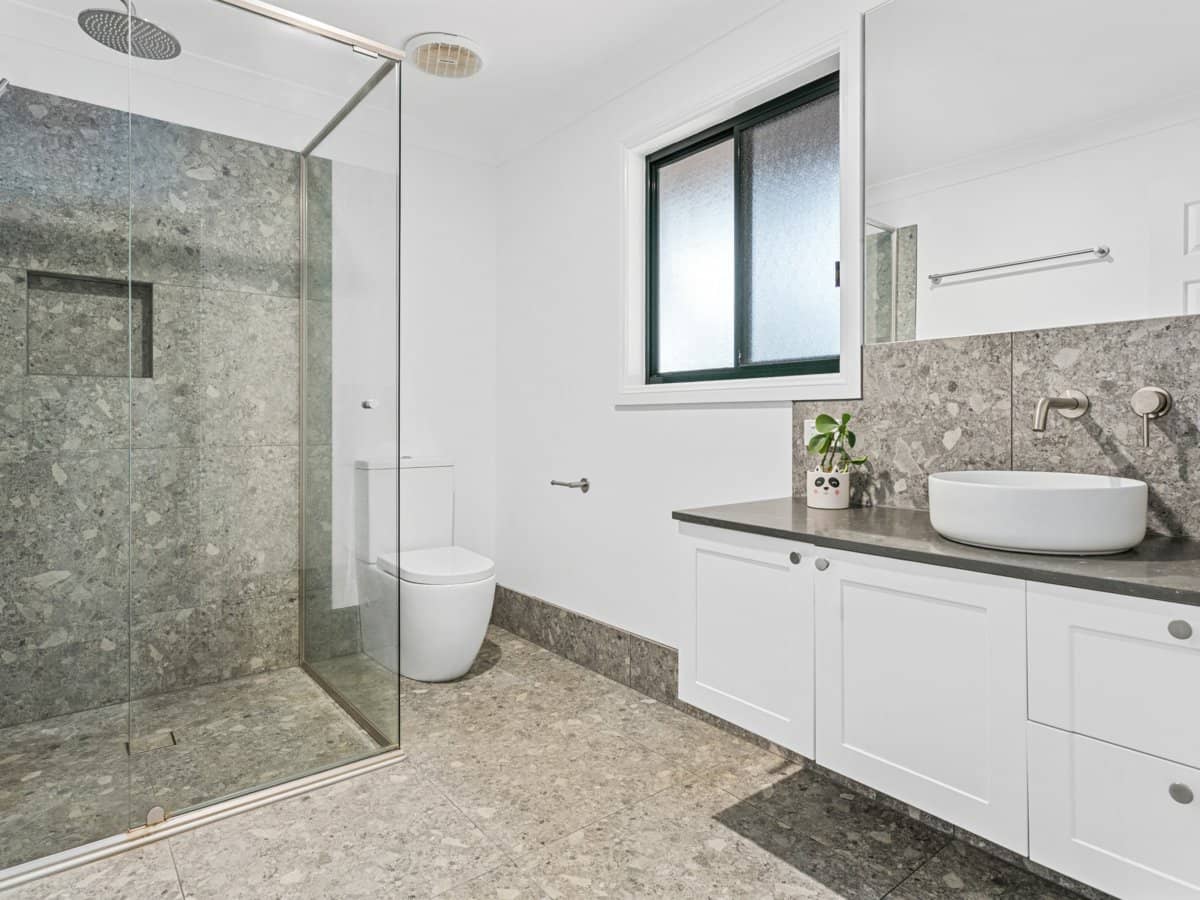 9 Earle Court, TALLAI - Thumbnail 21