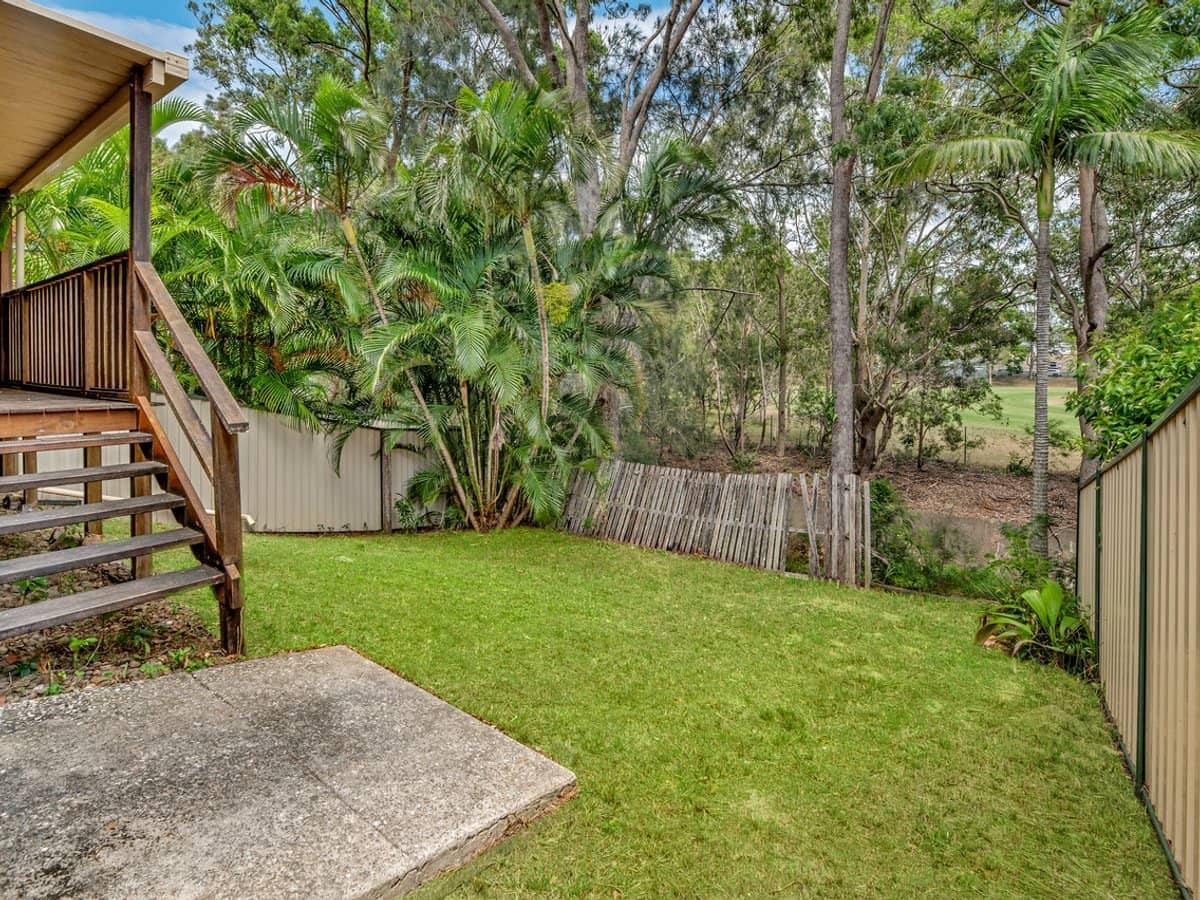 49 Corunna Crescent, ASHMORE - Thumbnail 7