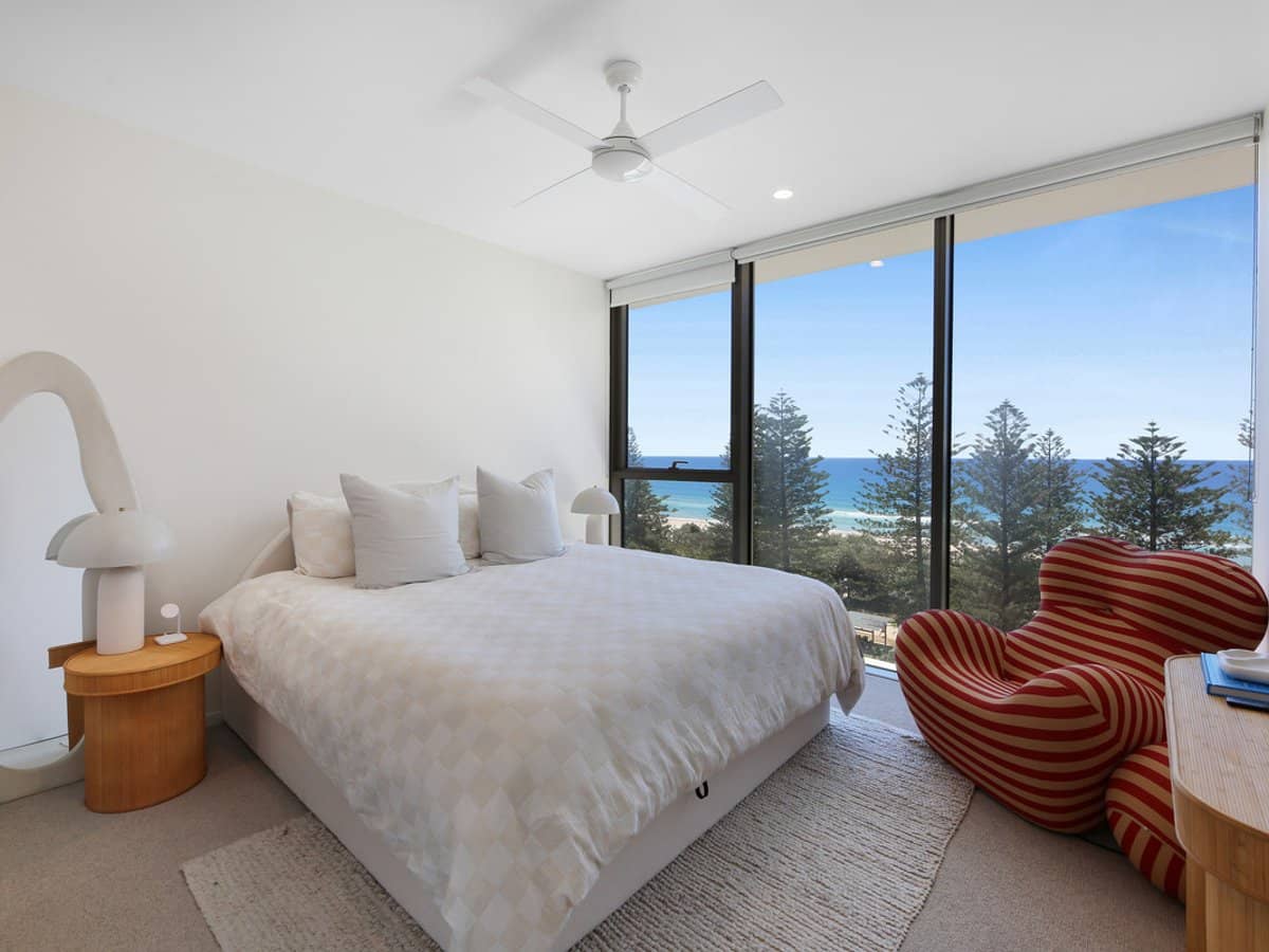 4 First Avenue, Burleigh Heads - Thumbnail 14