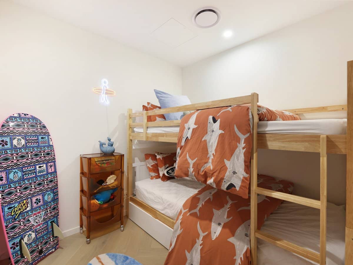 4 First Avenue, Burleigh Heads - Thumbnail 19