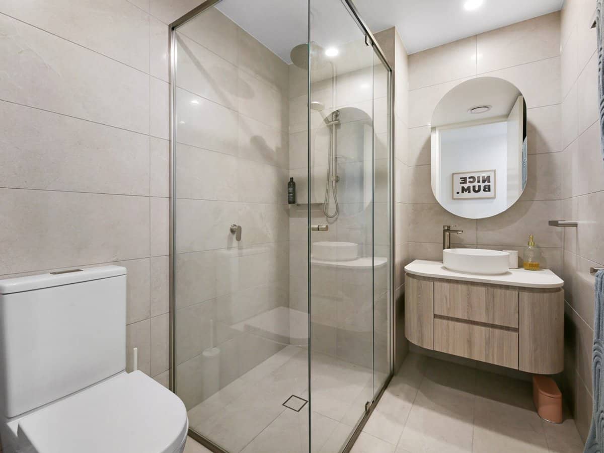 4 First Avenue, Burleigh Heads - Thumbnail 20