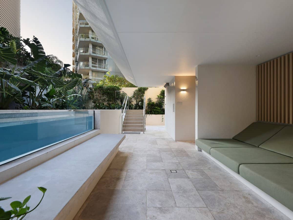 4 First Avenue, Burleigh Heads - Thumbnail 22