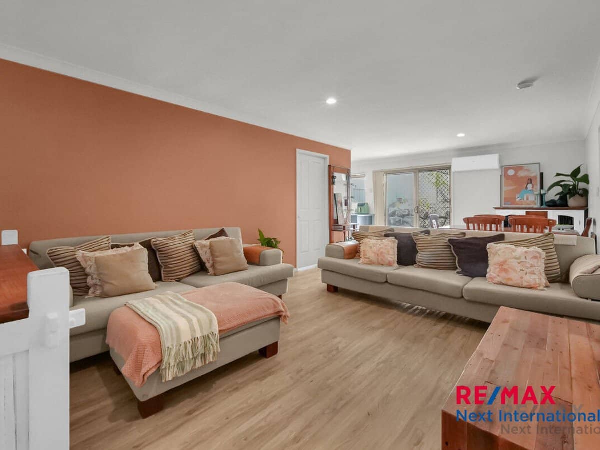 31 Archipelago Street, Pacific Pines - Thumbnail 2