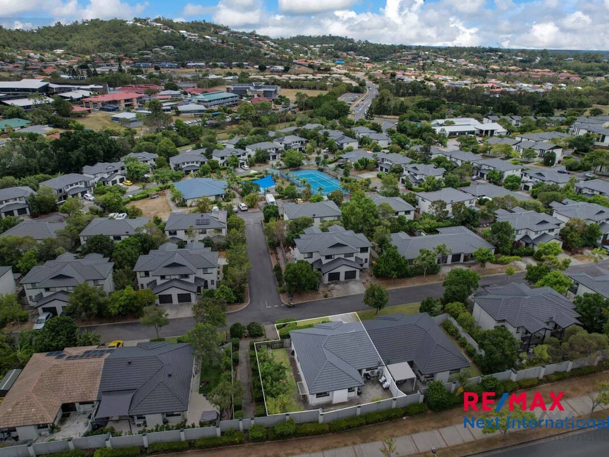 31 Archipelago Street, Pacific Pines - Thumbnail 23