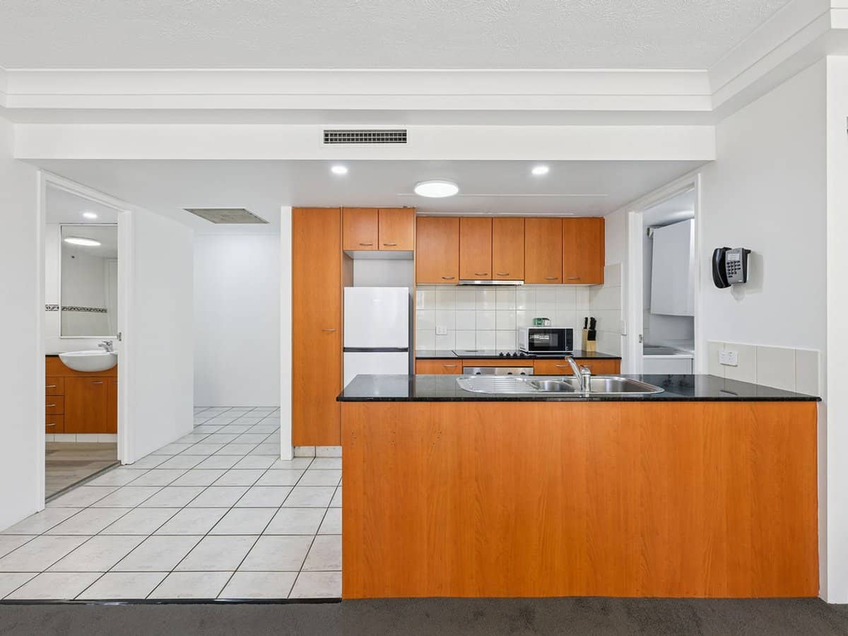 2988 Surfers Paradise Boulevard, Surfers Paradise - Thumbnail 2