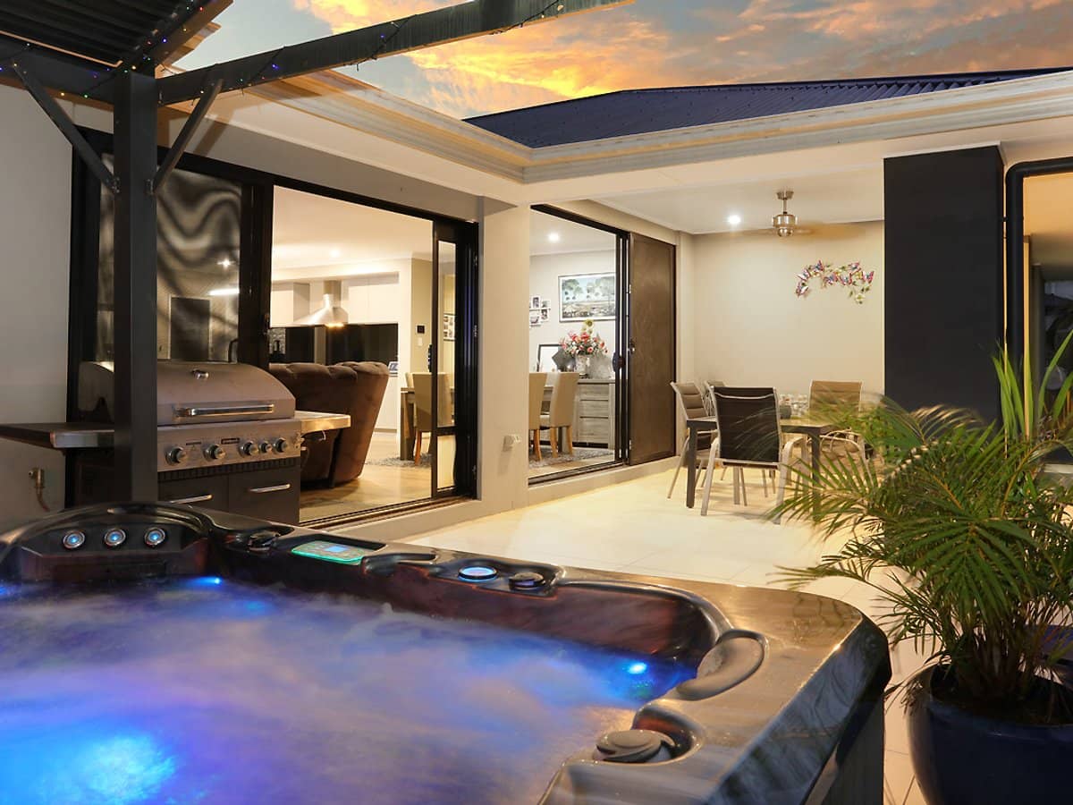 14 Christina Drive, COOMERA - Thumbnail 23