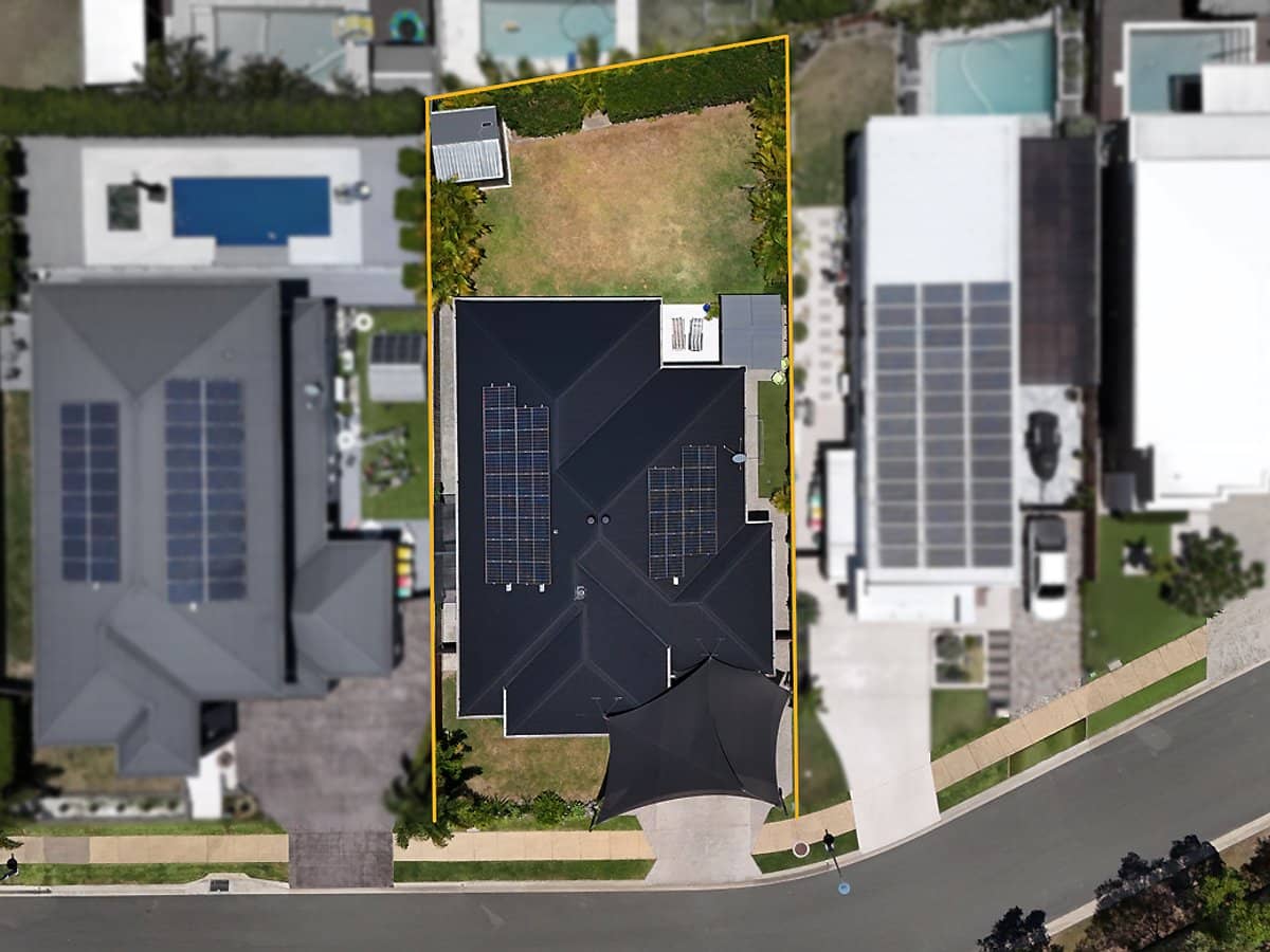 14 Christina Drive, COOMERA - Thumbnail 25