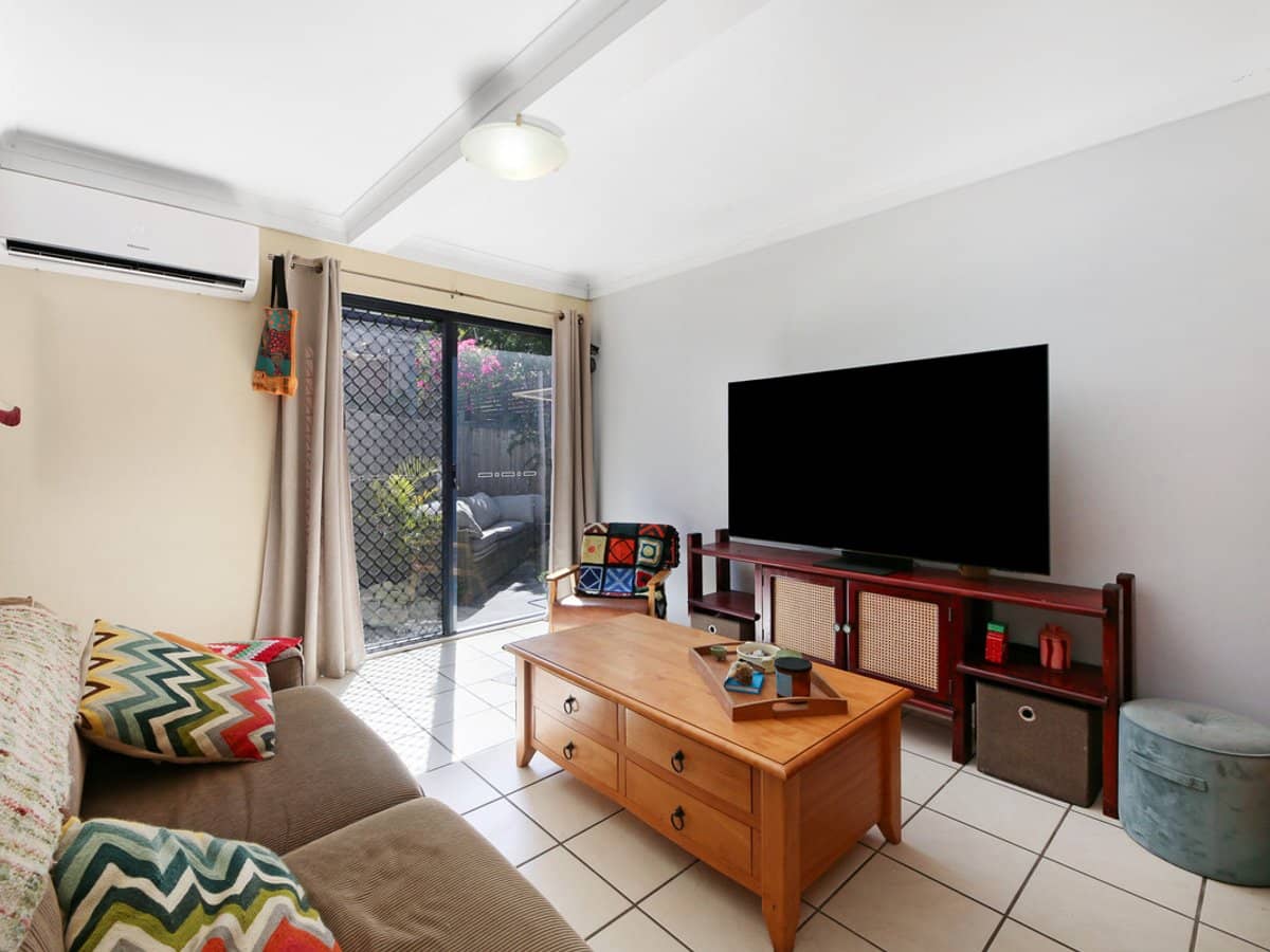 16 Sunshine Parade, MIAMI - Thumbnail 13