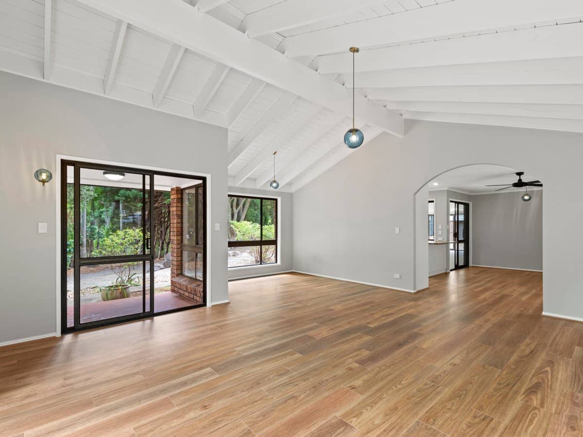 9-11 Manika Court, TAMBORINE MOUNTAIN - Thumbnail 3