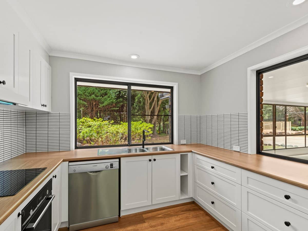 9-11 Manika Court, TAMBORINE MOUNTAIN - Thumbnail 8