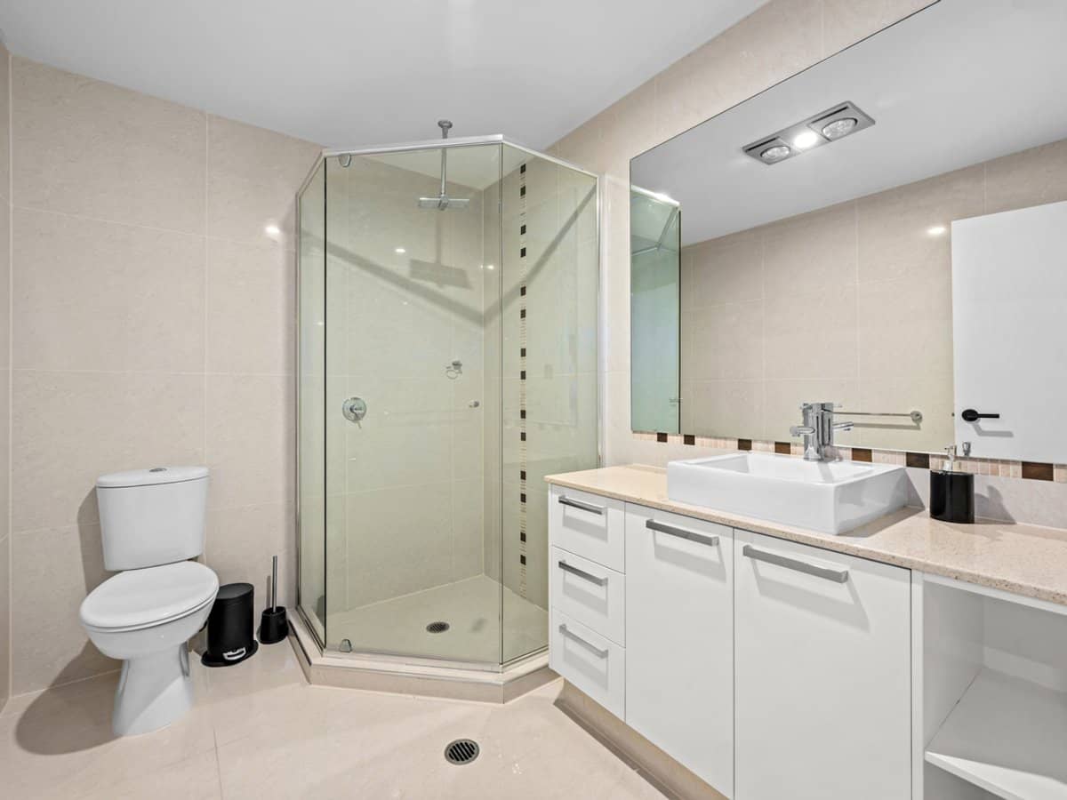 4 Riverdowns Crescent, HELENSVALE - Thumbnail 31