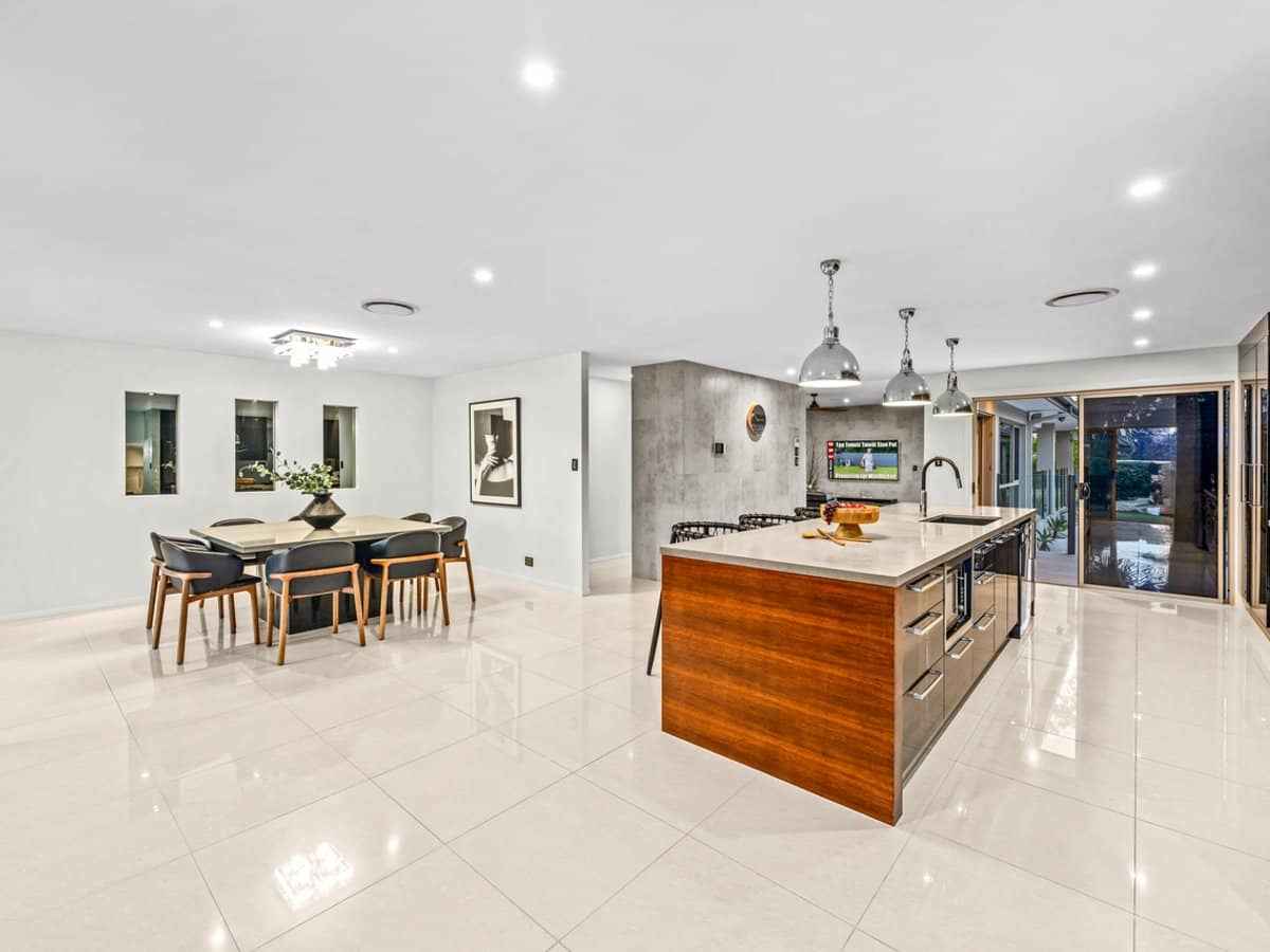 4 Riverdowns Crescent, HELENSVALE - Thumbnail 16