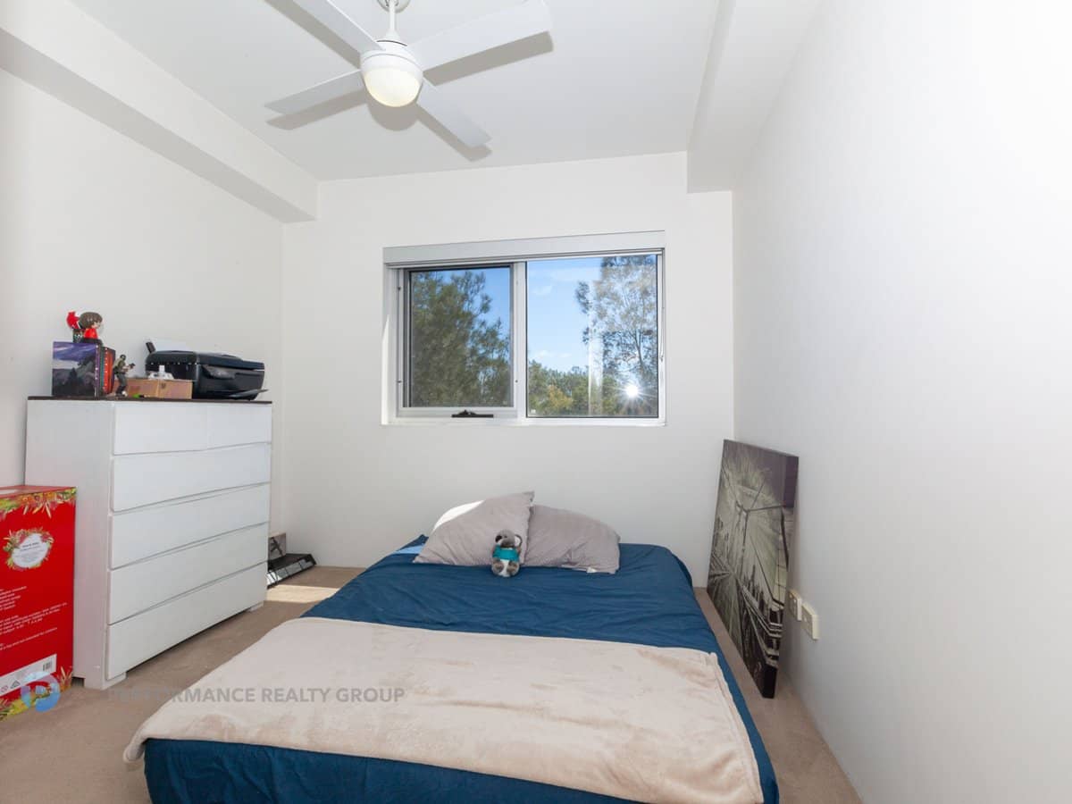 31 Bourton Road, MERRIMAC - Thumbnail 10